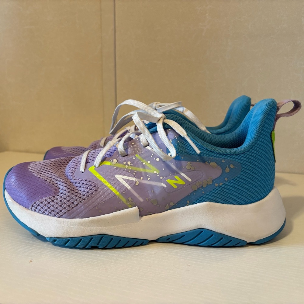New Balance | Big Kids Purple and Teal Running Shoe | Size 7 - Picture 3 of 7